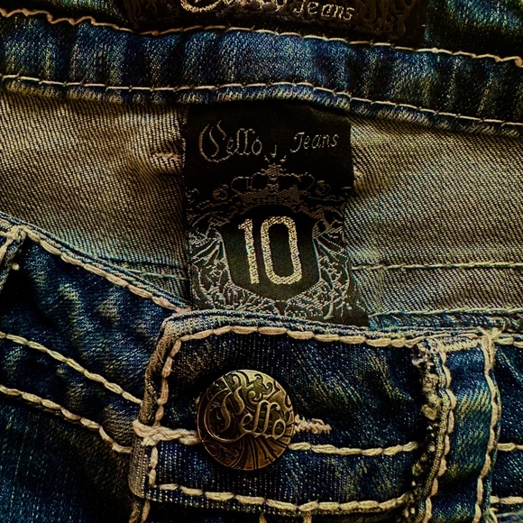 Trendy Cello Jeans flared blue with Rhinestone Embellishments, size 10 Medium - Picture 6 of 6